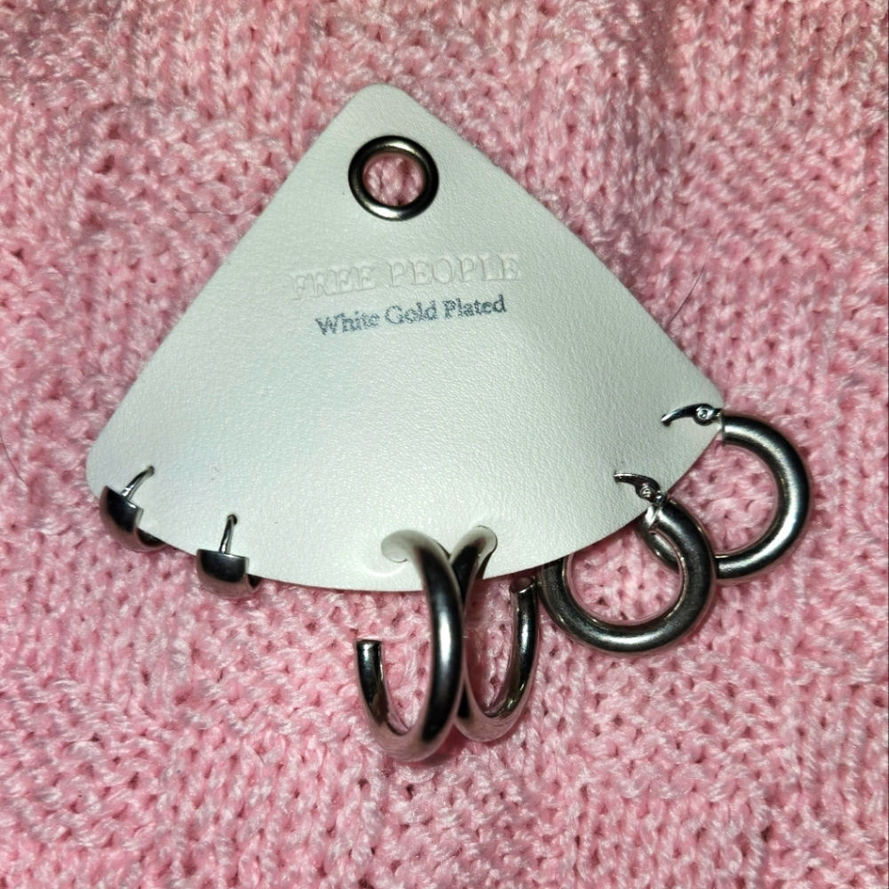 New Free People Silver Minimalist Earrings